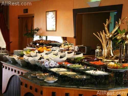Al Mafraq Hotel 10